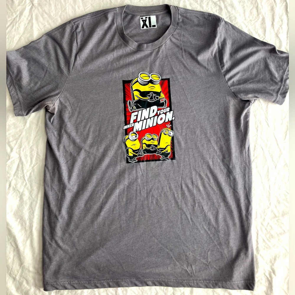 “Find You iNNer Minion.” Relaxation Meditation Silly Gray Men’s Tee Size XL